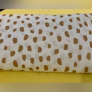 Pottery Barn Modern Baby Organic Cotton Fitted Gold Print Crib Sheet